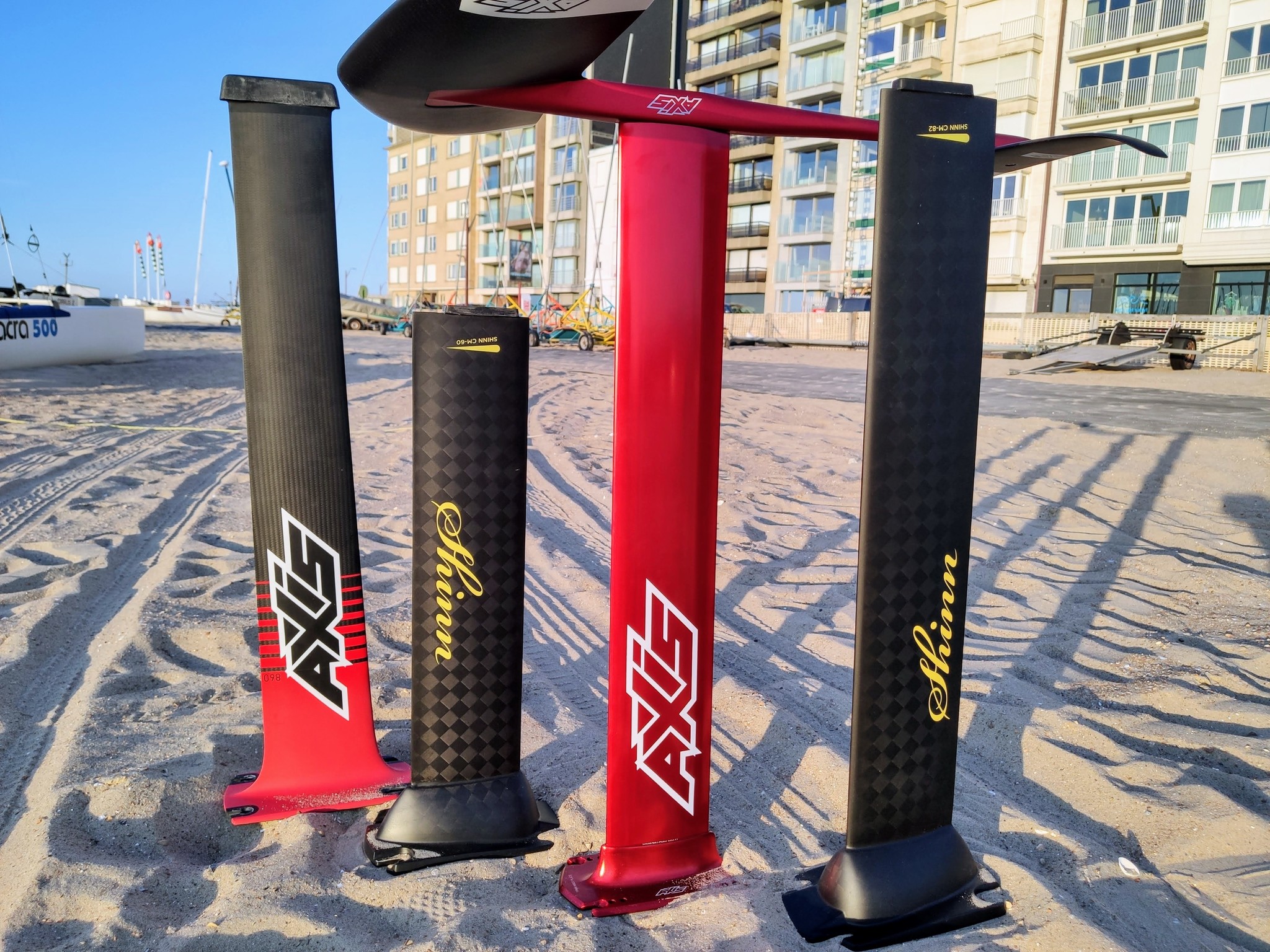 Surf foil mast: carbon vs aluminium
