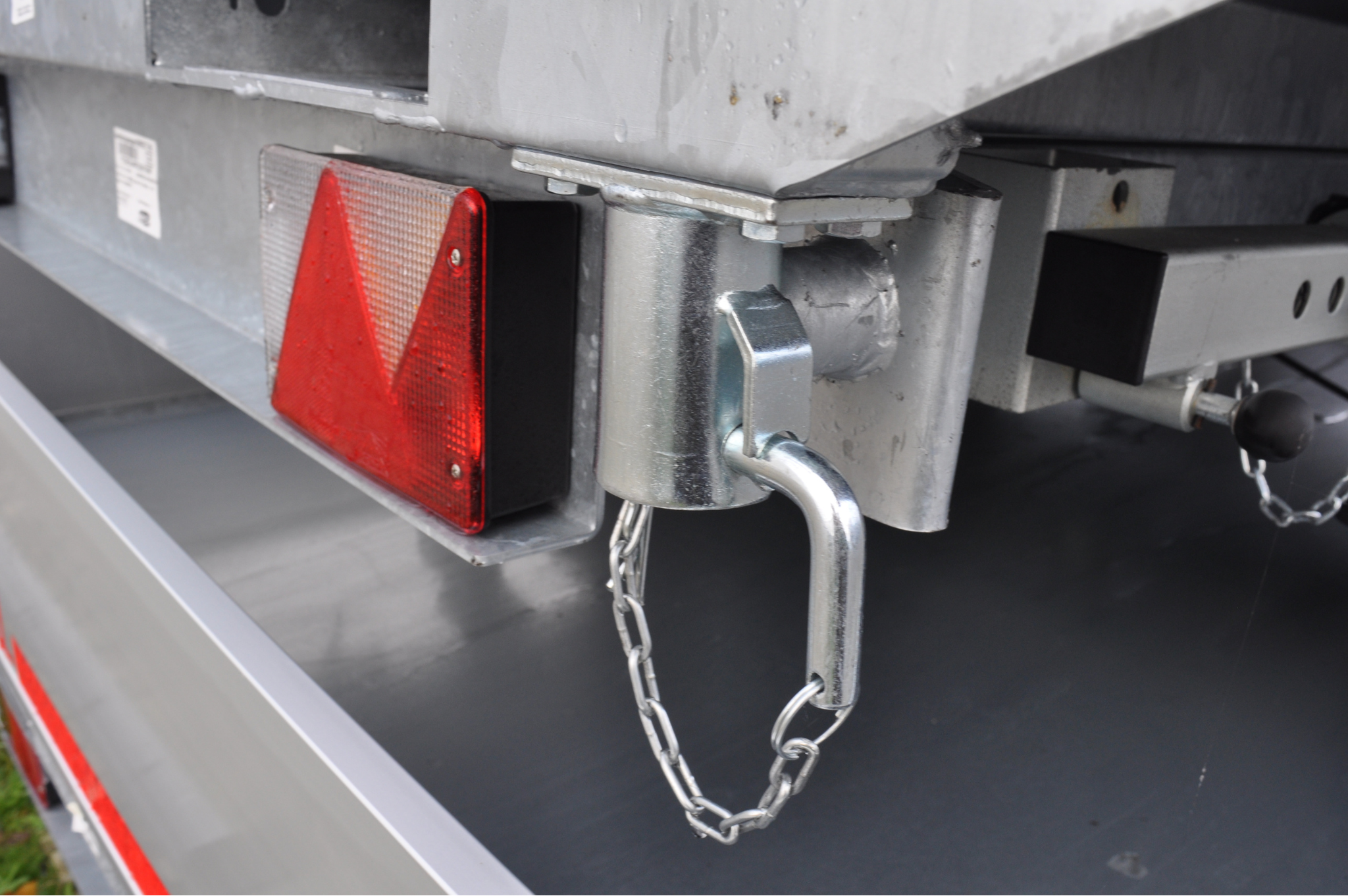 Kugelhalter hinten rechts & vorne links