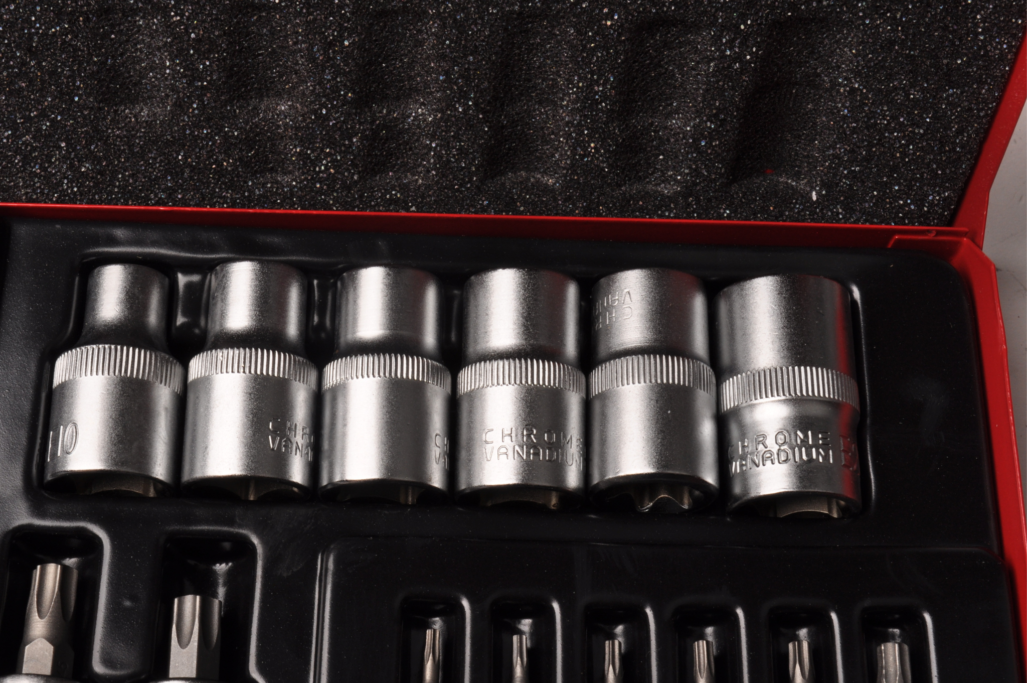 Steckschlüssel + Bitsatz 1/4 1/2 Torx - in Metallbox - Chrom-Vanadium Qualität