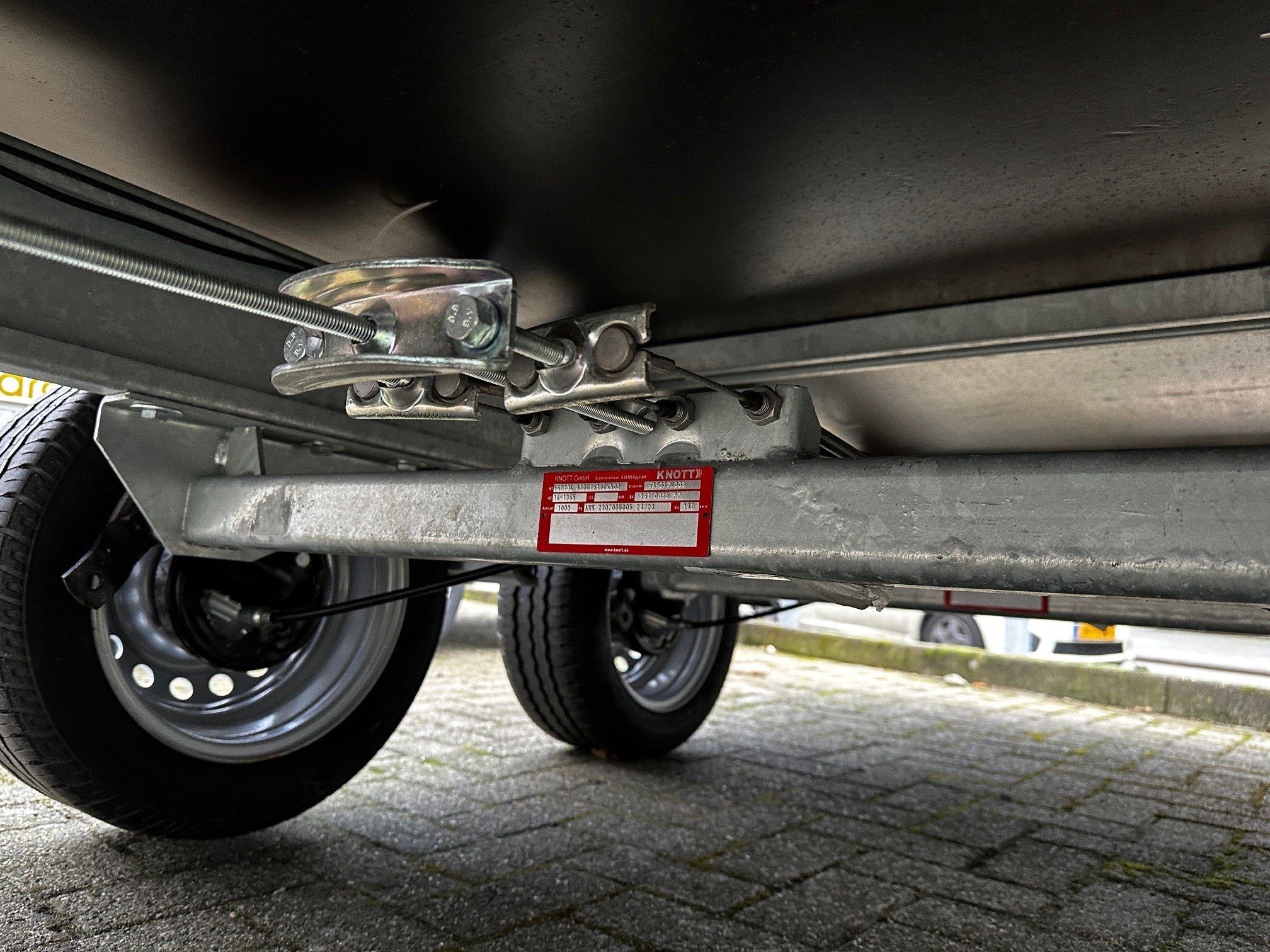 Bremssatz Tandemachse M10 2 mtr Länge Gewindestange komplett