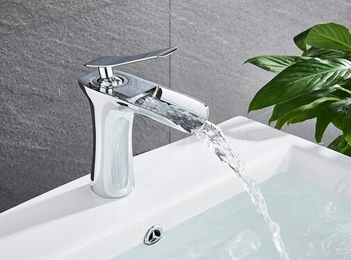 VALISA Luxe enkele handgreep wastafelkraan waterval chroom