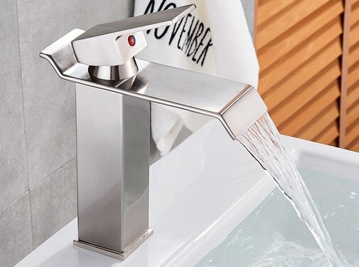 VALISA Luxe waterval wastafel kraan messing mengkraan geborsteld nikkel B