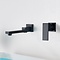 Draaibare waterval wastafel wand mengkraan zwart