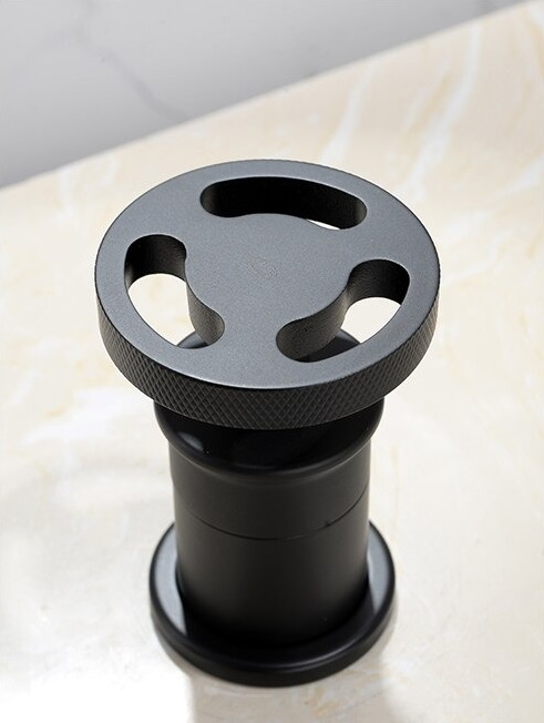 Shop nu deze Retro industriële stijl wastafelkraan dubbel handvat mengkraan 3 gats zwart op Valisa.nl