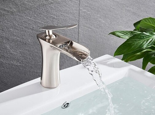 VALISA Luxe waterval wastafelkraan enkele handgreep Geborsteld nikkel