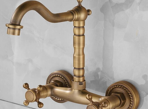 VALISA Wand mengkraan antiek dubbel handvat met draaibare uitloop hoog
