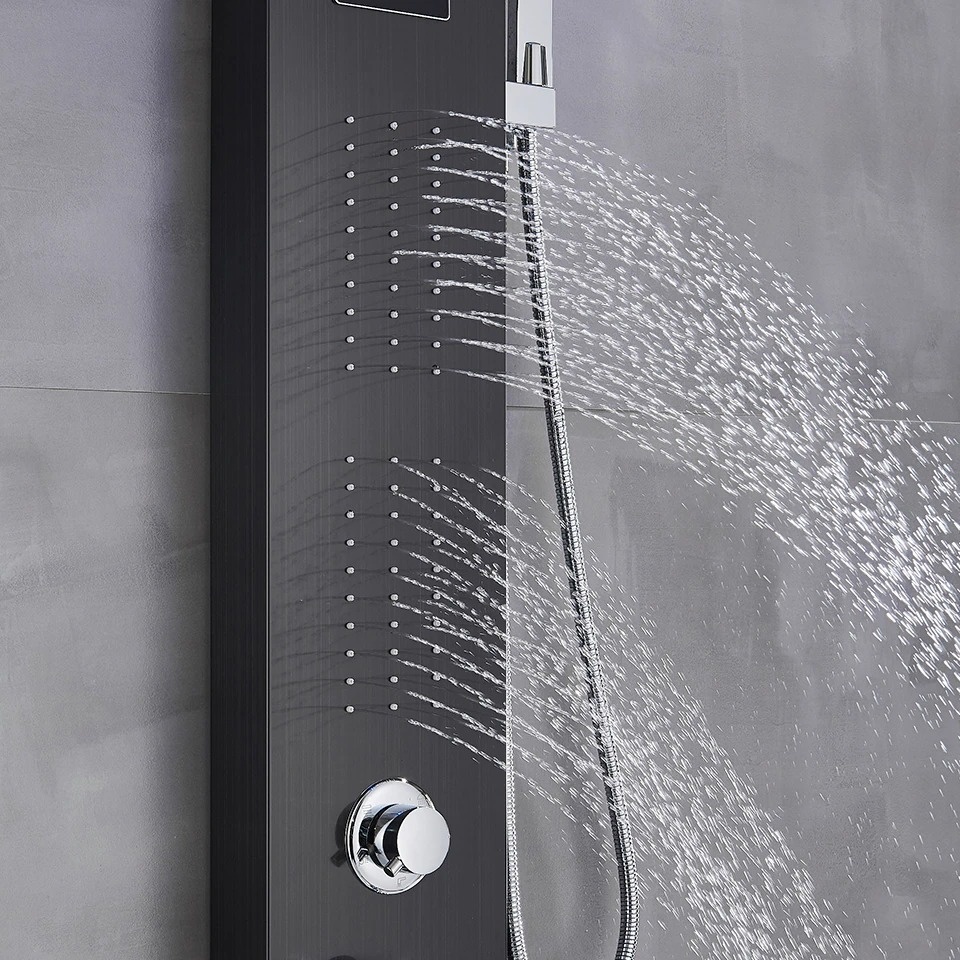 Shop nu deze Led regendouche paneel mengkraan met handdouche en temperatuur display zwart B op Valisa.nl