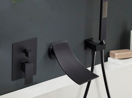 VALISA Bad Inbouw Wandkraan Waterval Uitloop Met Handdouche Mat zwart A