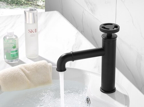 VALISA SALE | Retro industriële messing wastafelkraan warm en koud mengkraan mat zwart laag