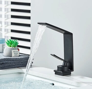 VALISA Design wastafel waterval kraan met smalle hoge uitloop mat zwart