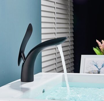 VALISA SALE | Luxe nordic stijl messing wastafel kraan eenvoudige mat zwart