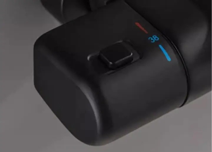 Shop nu deze Thermostaat wand badkraan Set met waterval en luxe handdouche mat zwart op Valisa.nl