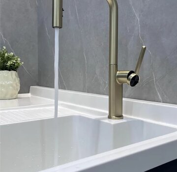 VALISA Ultra luxe design keukenkraan met  uitrekbare uitloop met 2 standen geborsteld goud