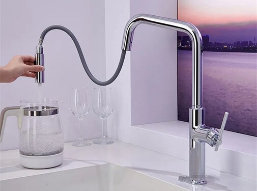 VALISA Hoge keuken mengkraan met modern design en uitrekbare spoelkop 3 standen chroom