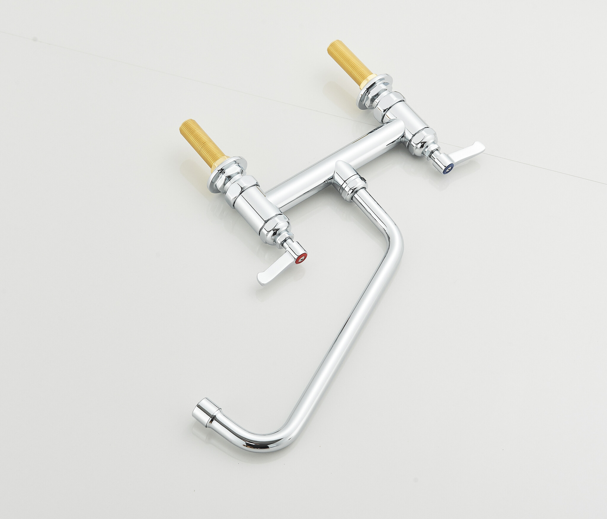 Shop nu deze Brugkraan 2-gats HOH 23.5cm met keramisch bovendeel hoge lange uitloop 2 hendels chroom op Valisa.nl