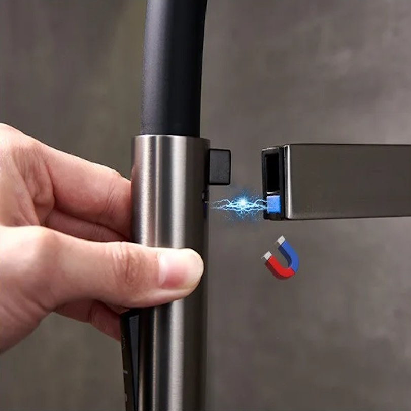 Shop nu deze Nieuwe keuken mengkraan met magnetische sluiting 360 graden rotatie pull down modern geborsteld nikkel op Valisa.nl