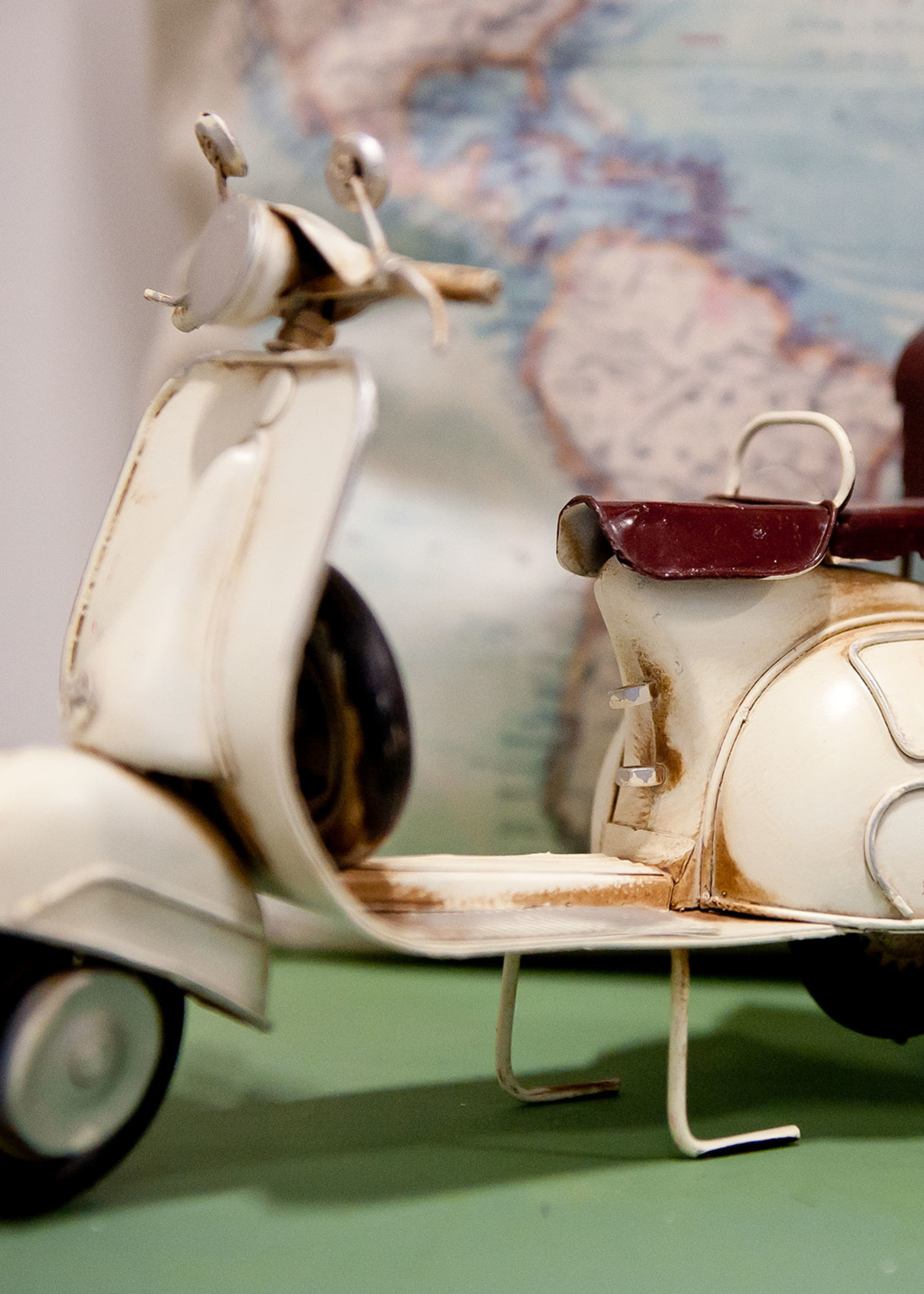 Clayre & Eef Model scooter 26*10*17 cm 6Y1625