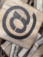 houten letters & tekens @ letter @