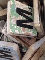 houten letters & tekens Scrabble Letter M