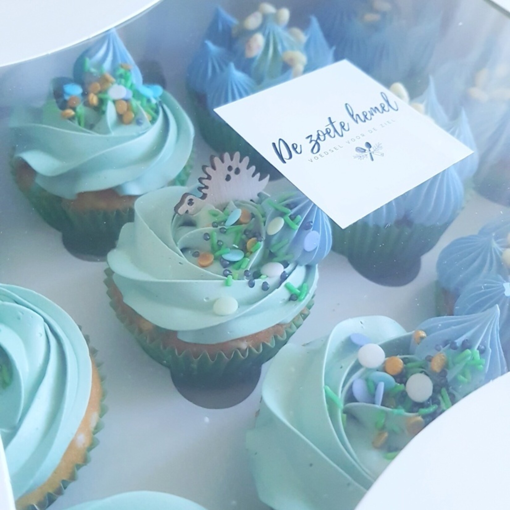 Cupcakedozen.nl Budget doos voor 12 cupcakes (per 25 stuks)