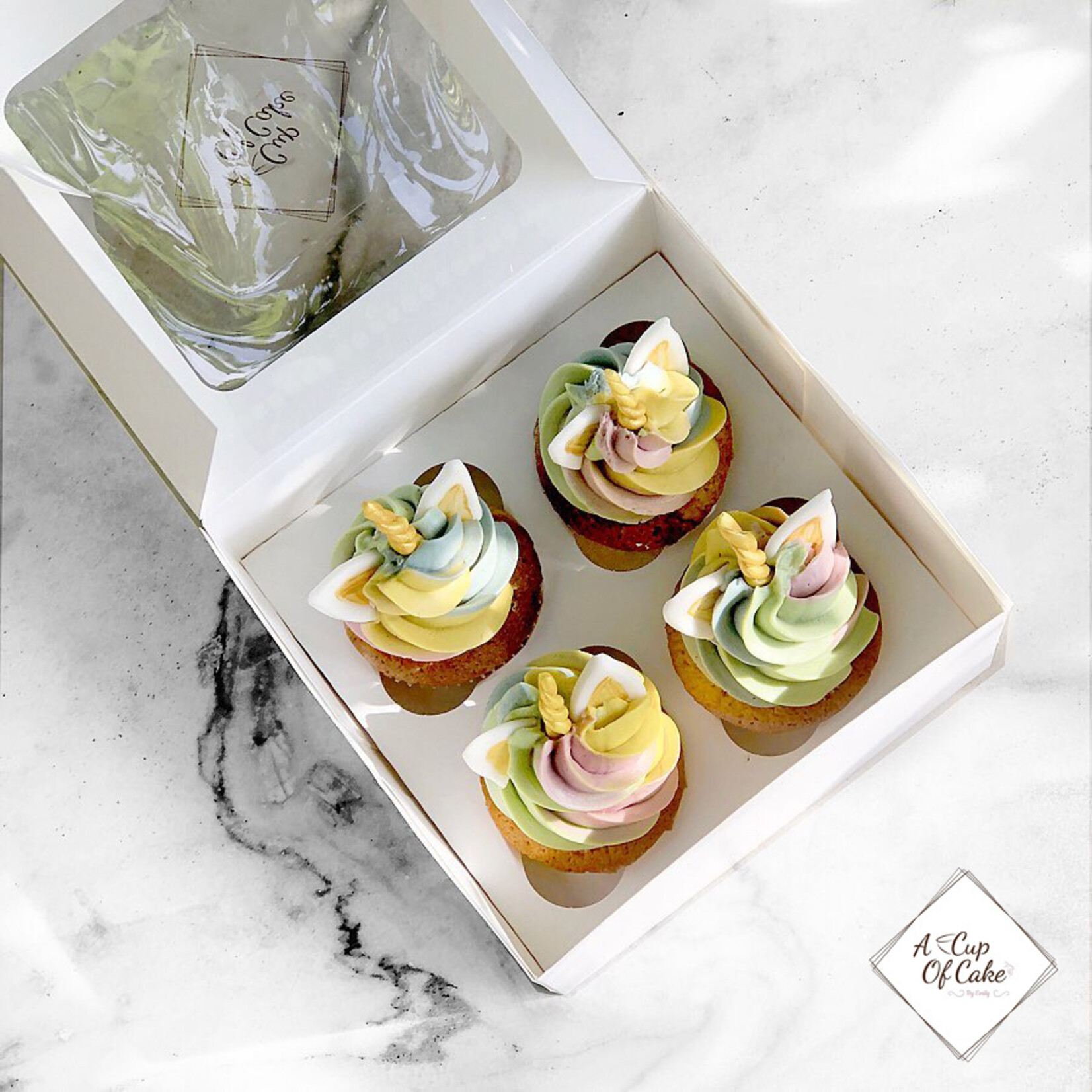 Cupcakedozen.nl Biologische doos voor 4 cupcakes / minicupcakes (per 25 stuks)