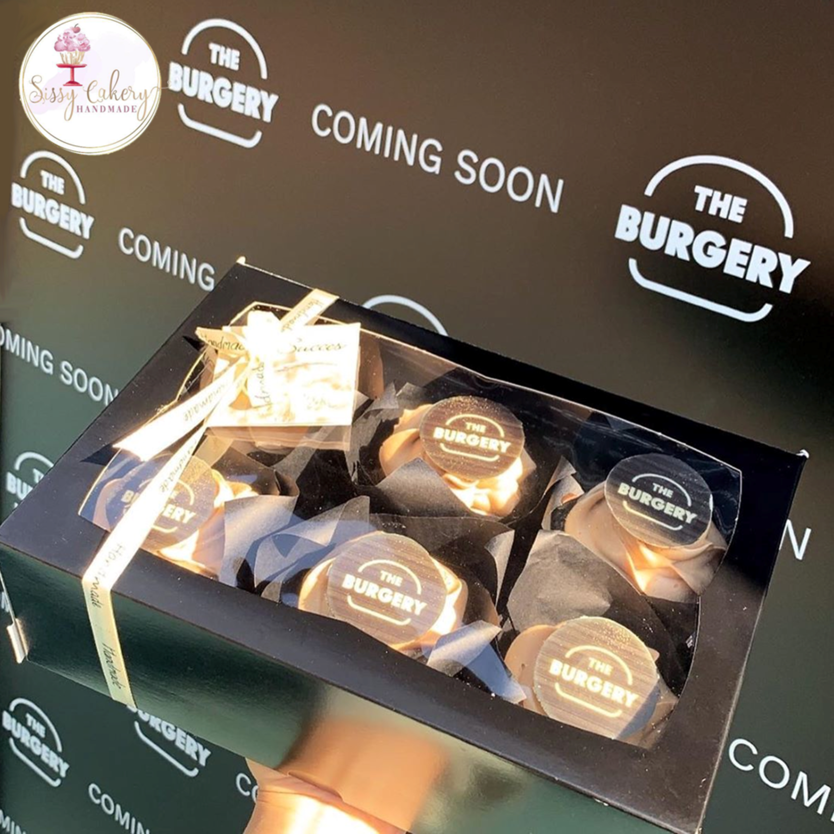 Cupcakedozen.nl Zwarte doos voor 6 cupcakes (25 stuks)