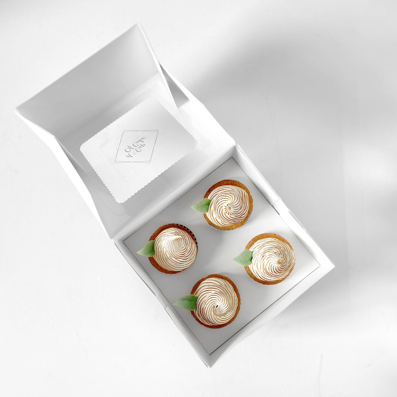 Cupcakedozen.nl Voordelige doos voor 4 cupcakes (per 10 stuks)