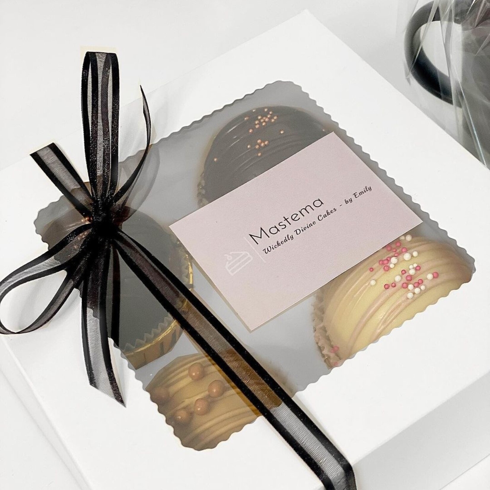 Cupcakedozen.nl Voordelige doos voor 4 cupcakes (per 10 stuks)