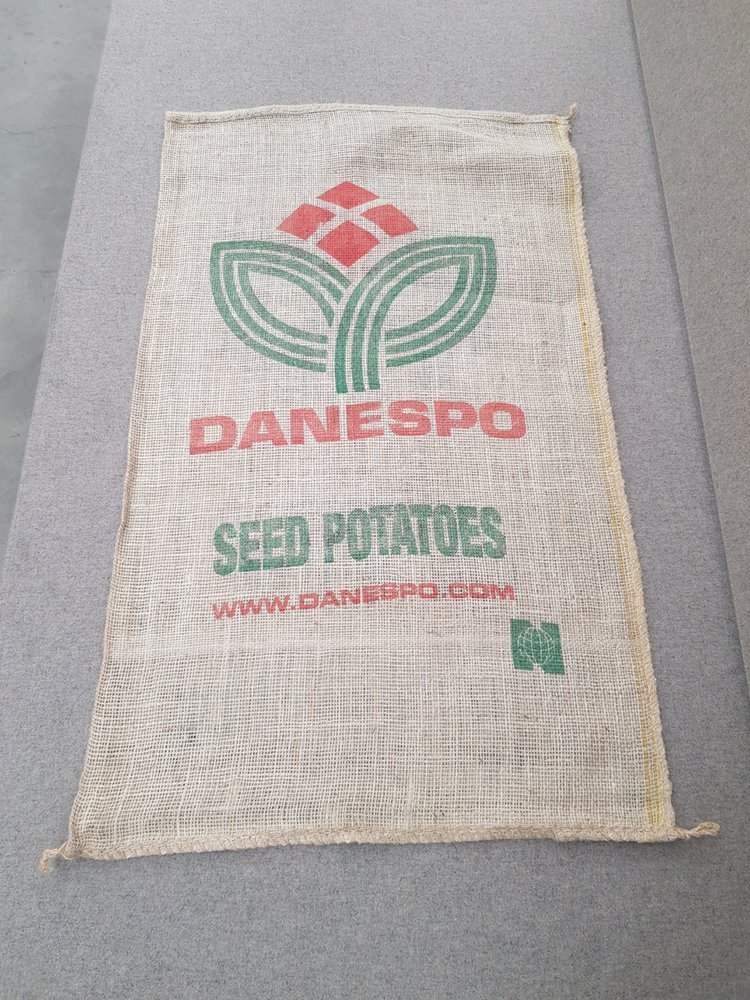 Emtrade Jute zak met print 25kg zak (~870x520mm) Emtrade Jute zak met print 25kg zak (~870x520mm)