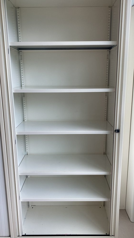 Emtrade Roldeurkast Hoog Bisley 222x100x47cm Gebroken Wit Gebruikt Emtrade Roldeurkast Hoog Bisley 222x100x47cm Gebroken Wit Gebruikt