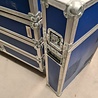 Emtrade Flightcase 57 x 87 x 17 cm - blauw - staand model, gebruikt Emtrade Flightcase 57 x 87 x 17 cm - blauw - staand model, gebruikt