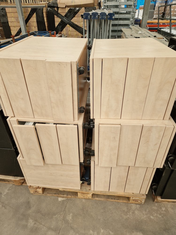 Emtrade Diverse ladeblokken gebruikt Emtrade Diverse ladeblokken gebruikt