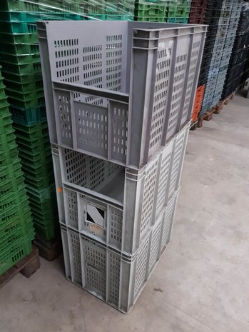 Emtrade 60x40x42 grijpbak, grijs, PP, open wanden, gebruikt Emtrade 60x40x42 grijpbak, grijs, PP, open wanden, gebruikt