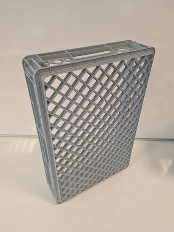 Auer Kunststof stapelkrat 60x40x12 grijs, PP, geperforeerd, gebruikt Auer Kunststof stapelkrat 60x40x12 grijs, PP, geperforeerd, gebruikt