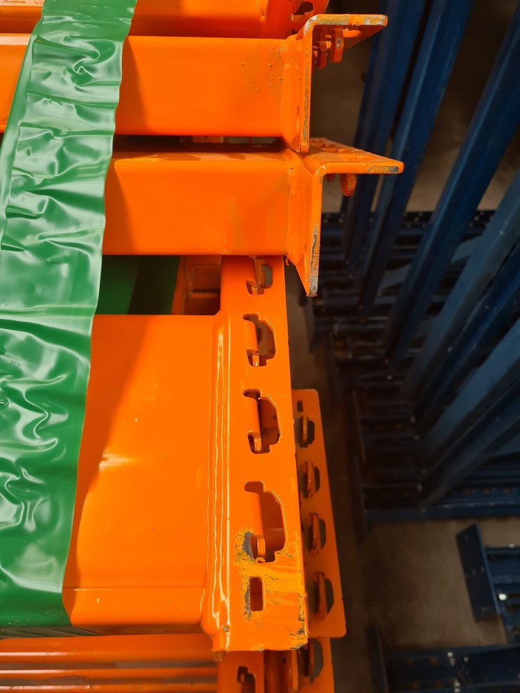 Stow Stow Ligger 3600x145x50 mm 3200kg, gebruikt Stow Stow Ligger 3600x145x50 mm 3200kg, gebruikt