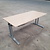 Bureau 180x90 cm, eiken/zilvergrijs, verstelbaar, gebruikt (B) Bureau 180x90 cm, eiken/zilvergrijs, verstelbaar, gebruikt (B)