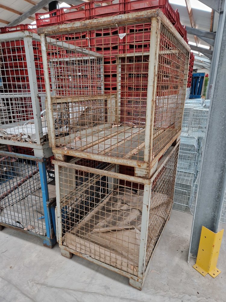 Gaascontainer/ gitterbox, gebruikt Gaascontainer/ gitterbox, gebruikt