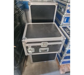 Flightcase 53,5x62x34cm, 19 inch rack, zwart, gebruikt Flightcase 53,5x62x34cm, 19 inch rack, zwart, gebruikt