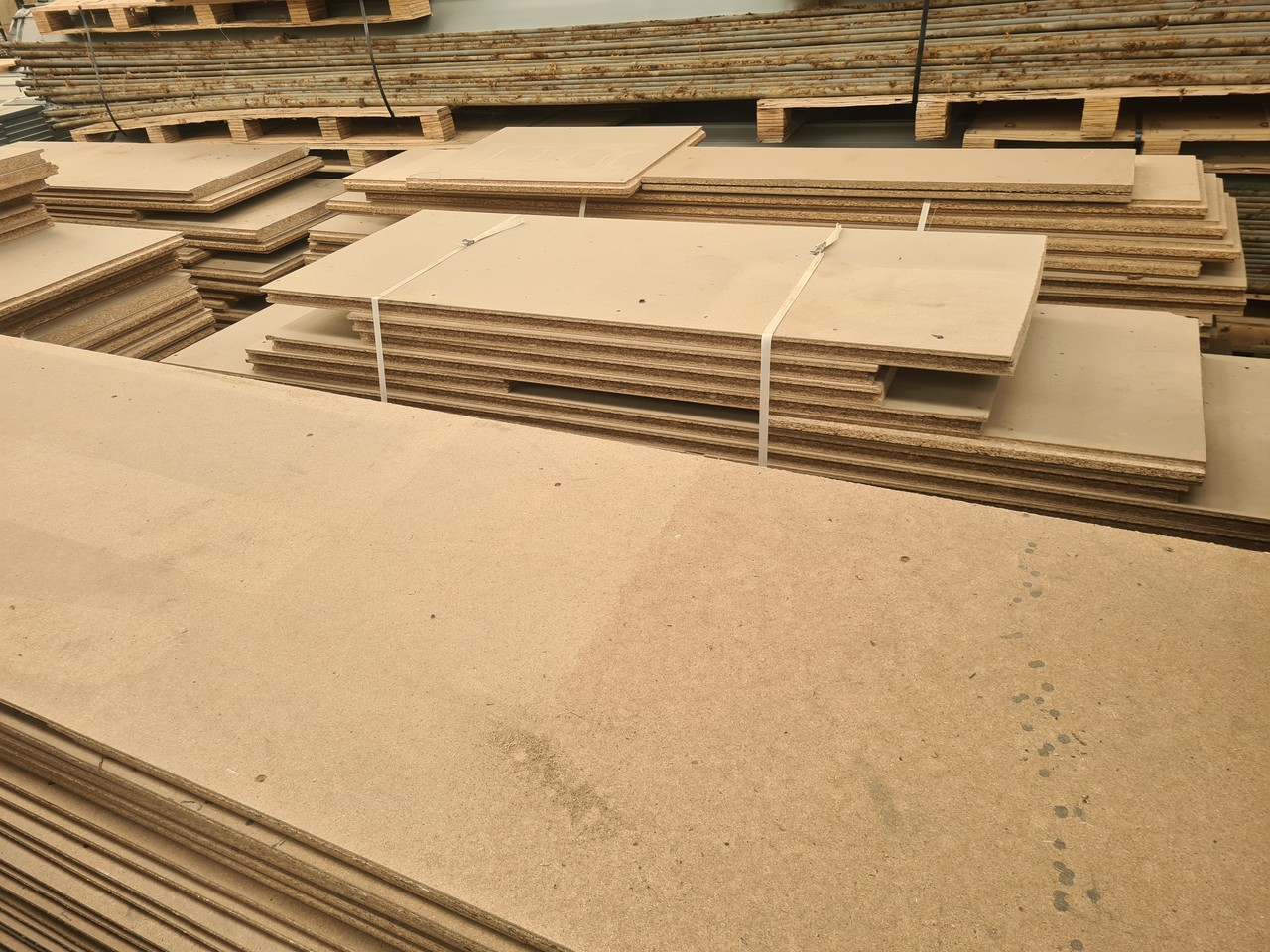 Spaanplaat vloerdelen 38mm, 60x240 cm Spaanplaat vloerdelen 38mm, 60x240 cm