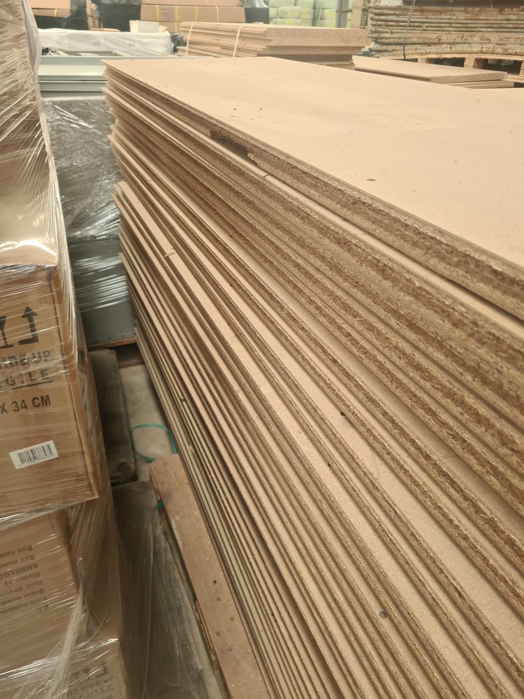 Spaanplaat vloerdelen 38mm, 60x240 cm Spaanplaat vloerdelen 38mm, 60x240 cm