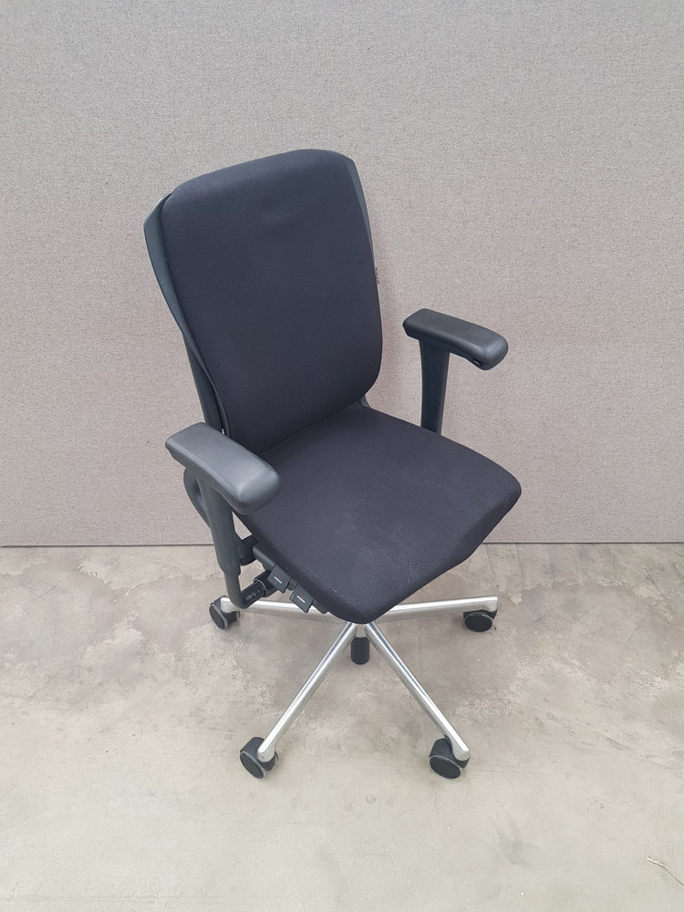 Ahrend Bureaustoel, zwart, verstelbaar, gebruikt Ahrend Bureaustoel, zwart, verstelbaar, gebruikt