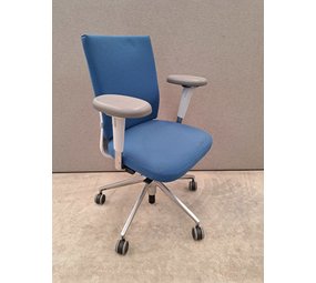 Bureaustoel blauw/wit, gebruikt Bureaustoel blauw/wit, gebruikt