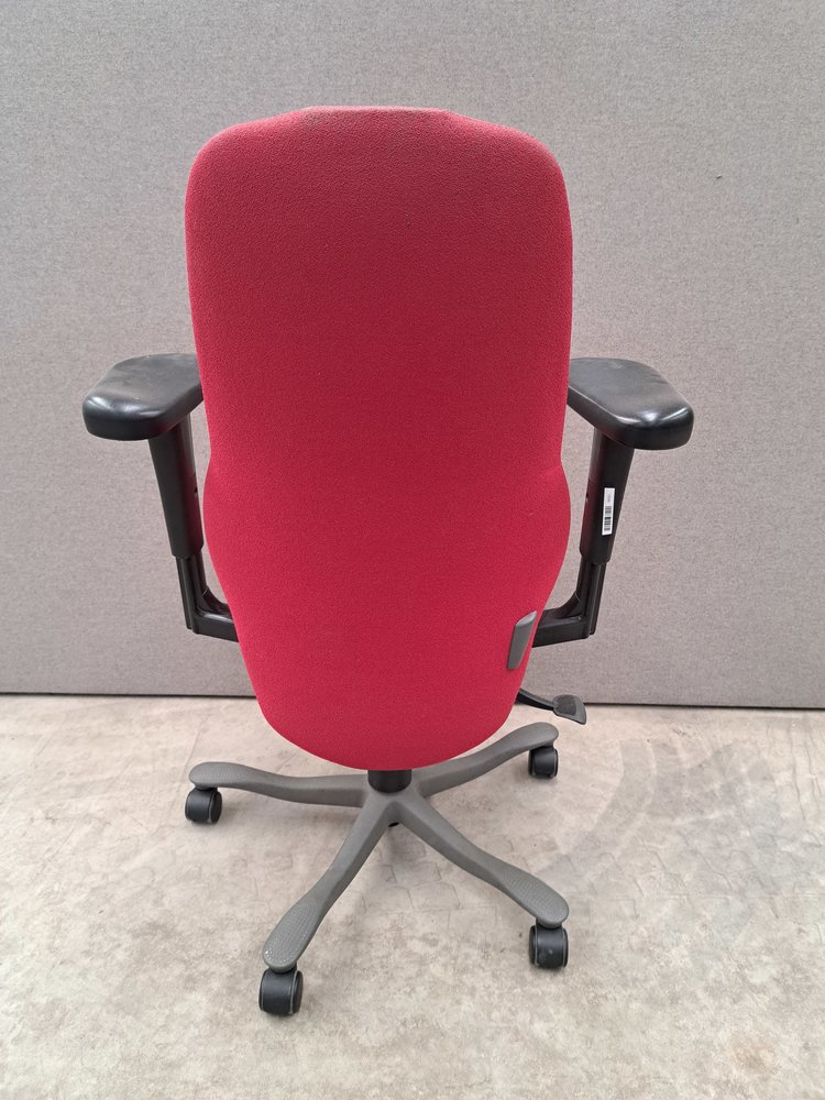 Kinnarps Bureaustoel Kinnarps Plus 6 4D, rood, gebruikt Kinnarps Bureaustoel Kinnarps Plus 6 4D, rood, gebruikt