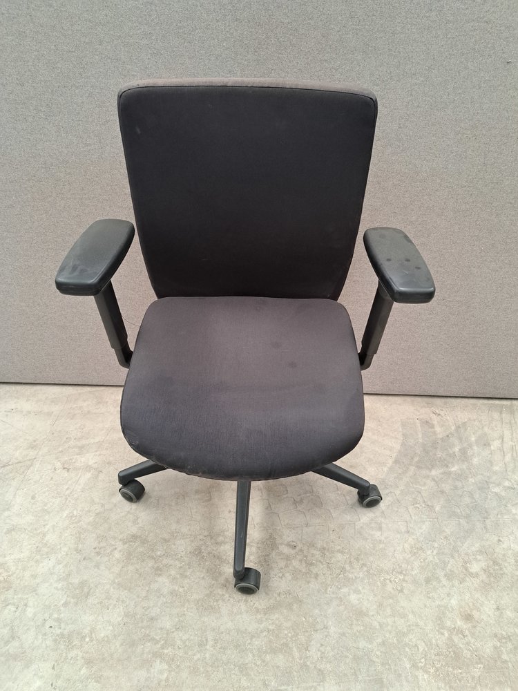 Interstuhl Bureaustoel Interstuhl Air, zwart, gebruikt Interstuhl Bureaustoel Interstuhl Air, zwart, gebruikt