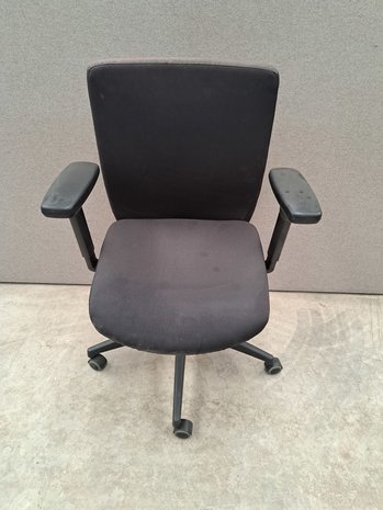 Interstuhl Bureaustoel Interstuhl Air, zwart, gebruikt Interstuhl Bureaustoel Interstuhl Air, zwart, gebruikt