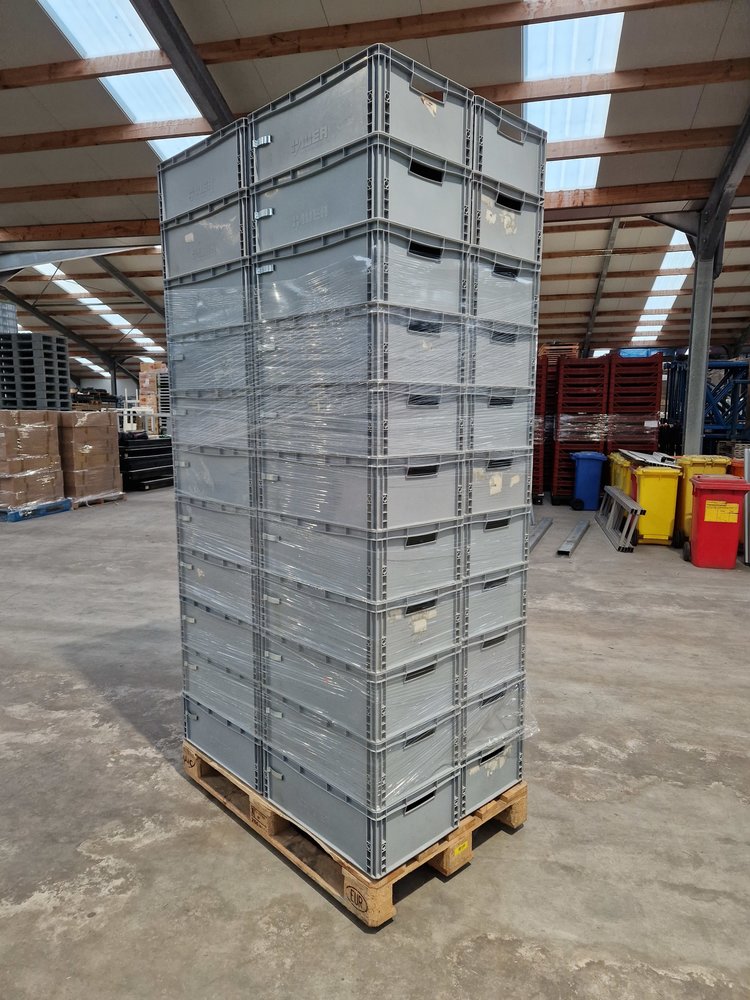 Emtrade 60x40x22 kunststof bak, licht grijs, PP, gesloten, vlakke bodem