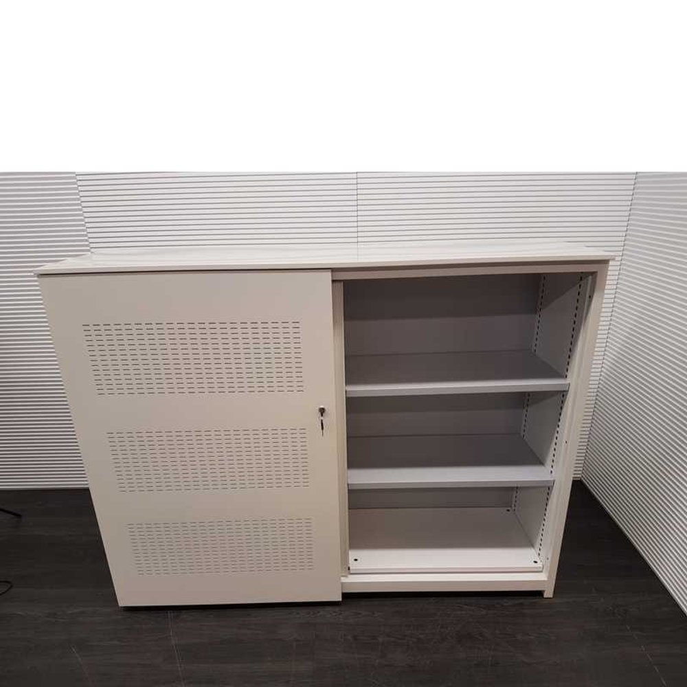 Voortman Akoestische Schuifdeurkast Wit/Grijs, gebruikt Voortman Akoestische Schuifdeurkast Wit/Grijs, gebruikt