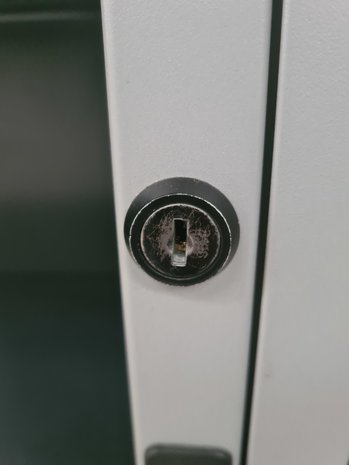 Voortman Voortman Roldeurkast 120x45x195 cm, grijs aluminium, gebruikt