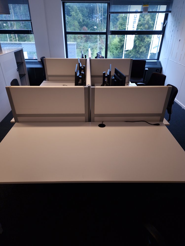 Denz Werktafel/bureau 180x90 cm, grijs/lichtgrijs, hoogte verstelbaar 68-82cm, gebruikt