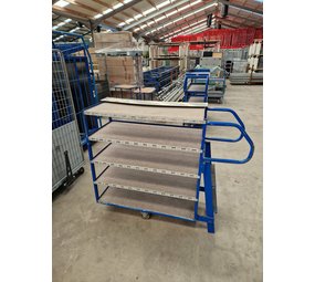 Orderverzamelkar 5-laags met trap B102xD45xH111, gebruikt Orderverzamelkar 5-laags met trap B102xD45xH111, gebruikt